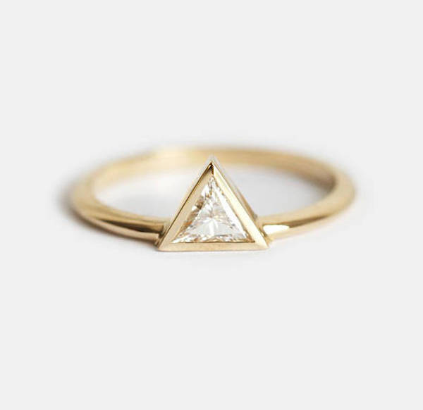 Anillo de diamantes geométricos Anillo de diamantes geométricos